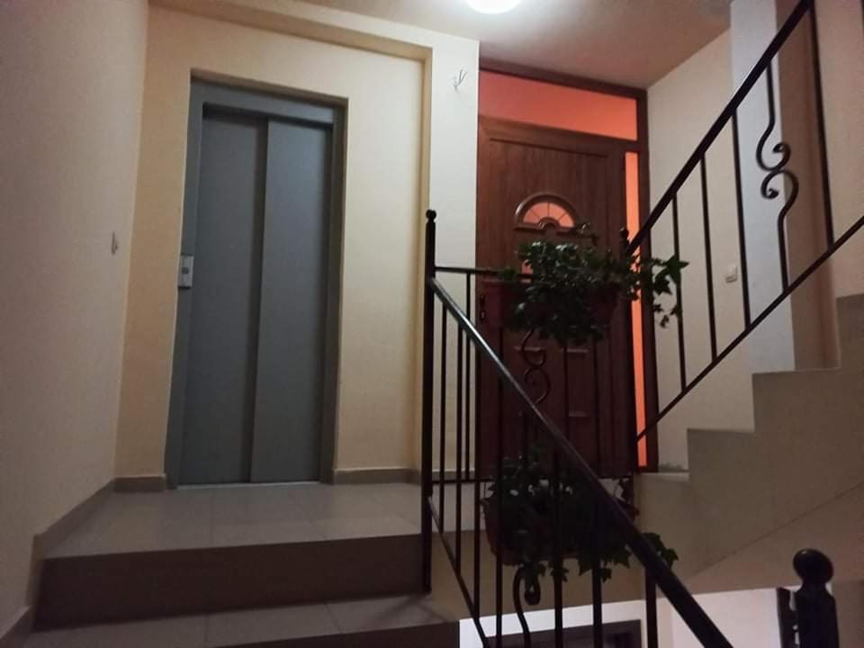 Sandanski Holiday Apartment1 ภายนอก รูปภาพ