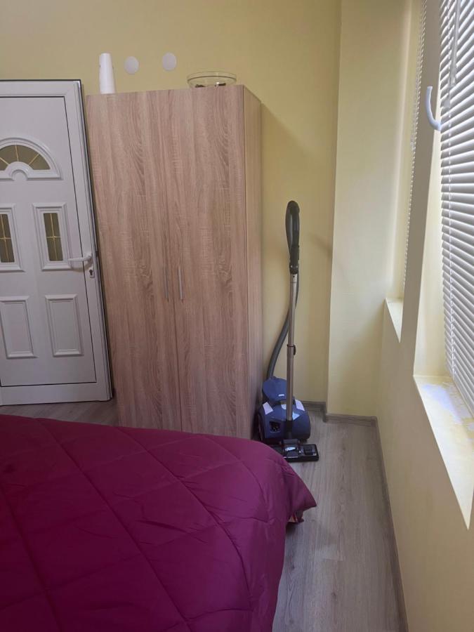 Sandanski Holiday Apartment1 ภายนอก รูปภาพ